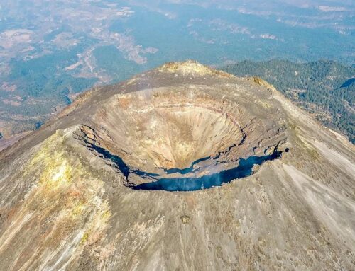 La mujer que le hablaba al Volcán